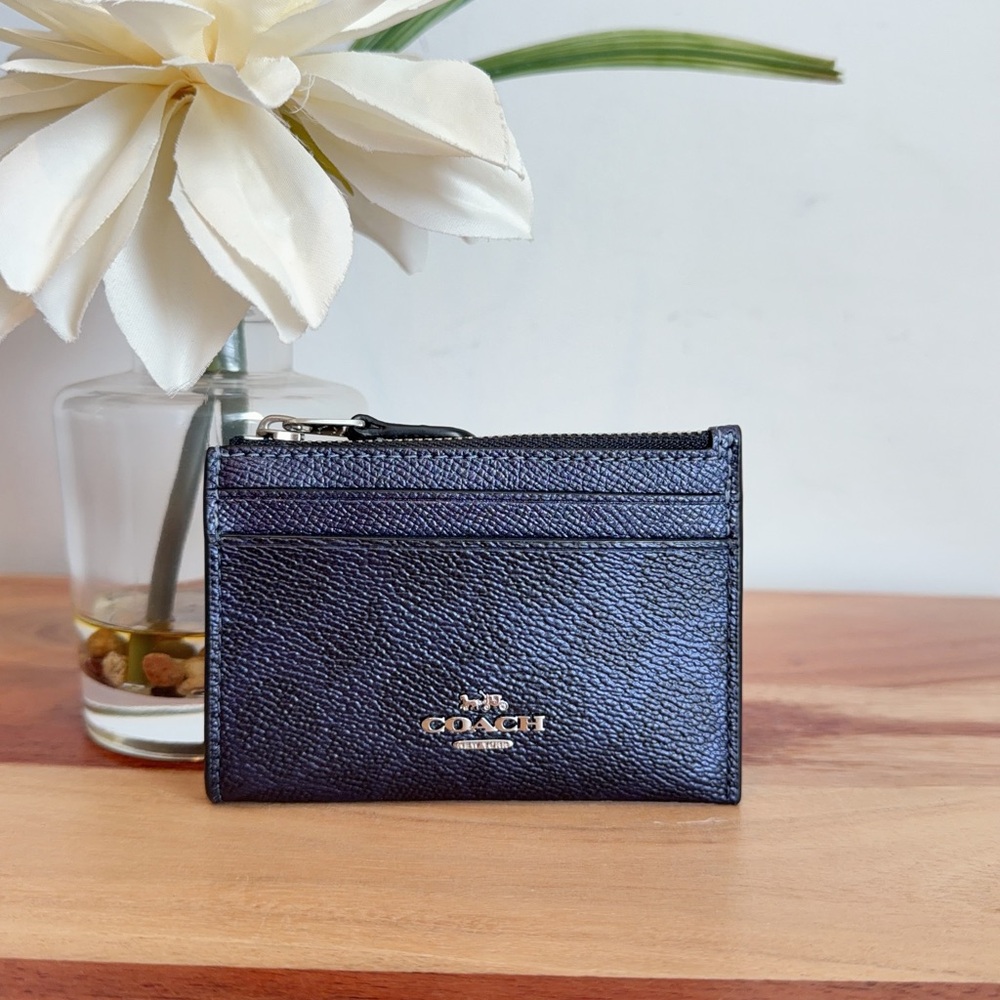 NWT Coachβ Mini Skinny Id Case
